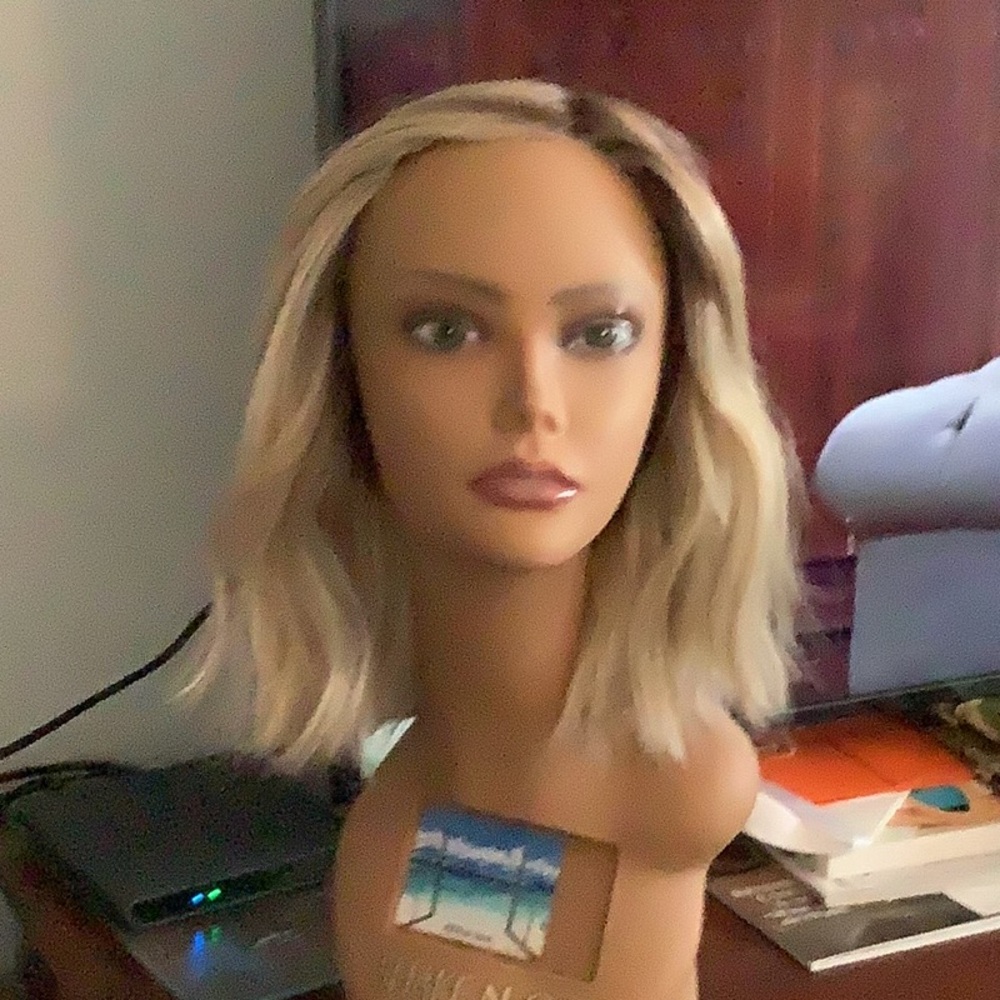 Caliente Belle Tress Butterbeer Blonde Wig